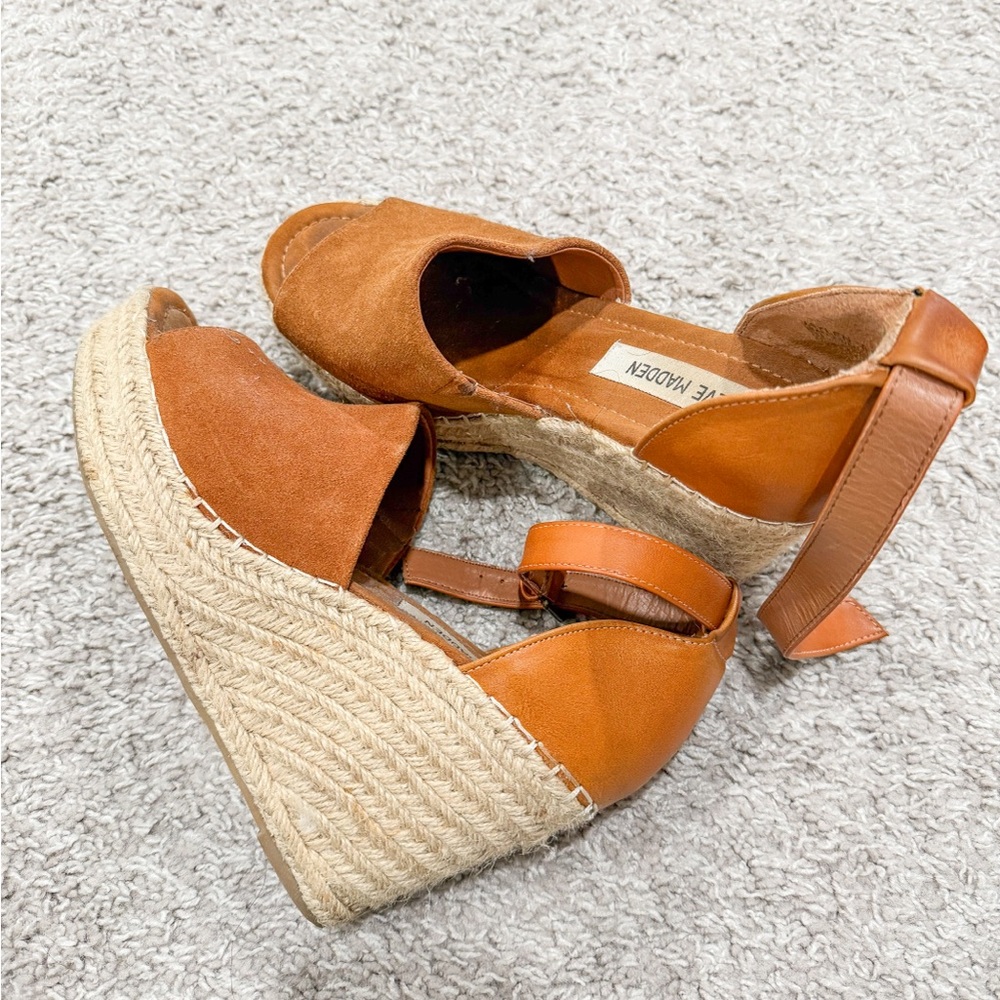 Steve Madden Tan Espadrille Wedges